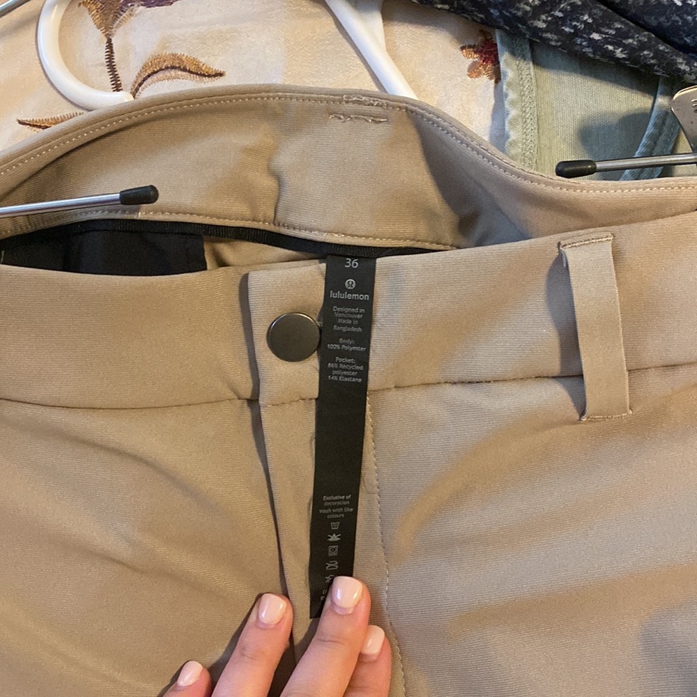 LULULEMON pants - Picture 3 of 3